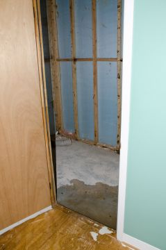 Sewage Cleanup by Leak Proof Restoration