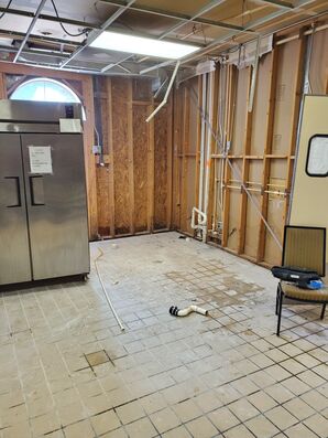 Commercial Water Damage Restoration in Peachtree Cornors, GA (4)